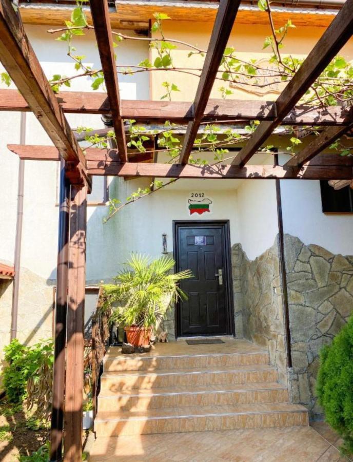 Kyshta Za Gosti Raya Hotel Fazanovo Exterior photo